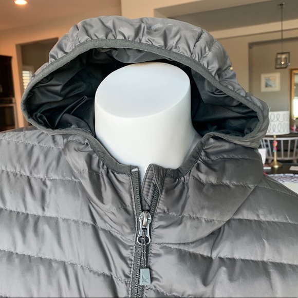 Eddie Bauer XXL knee length hooded puffer coat - Picture 8 of 11